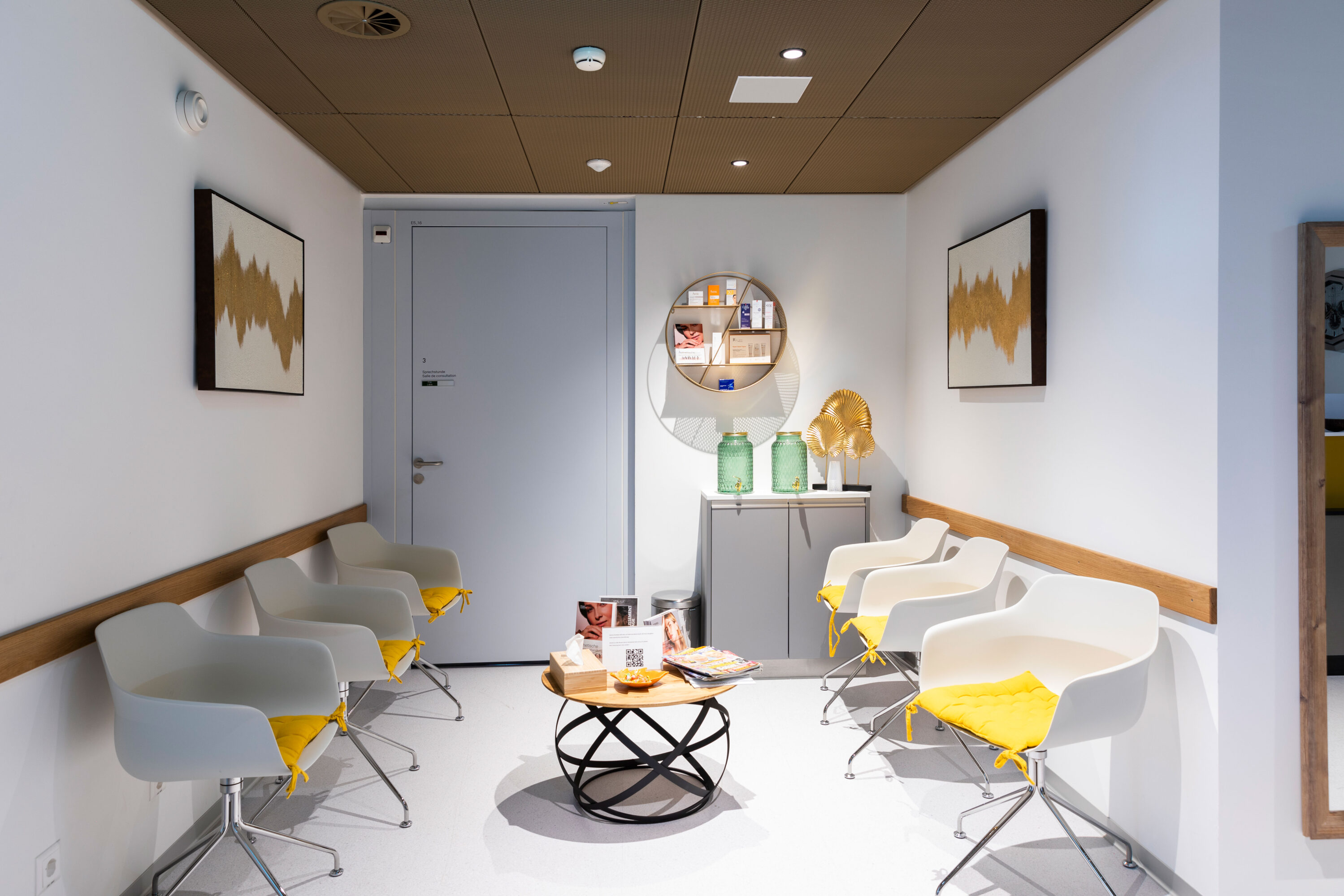 Wartezimmer der Dermatologie Kriwanek